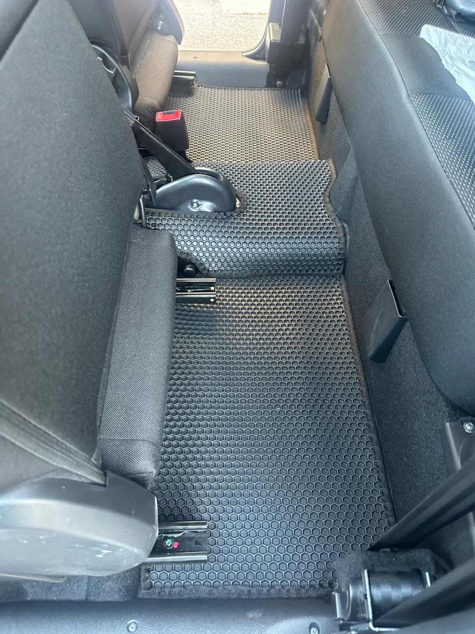 Lada Niva üçün Premium Rezin Ayaqaltı – kiçik şəkil 5