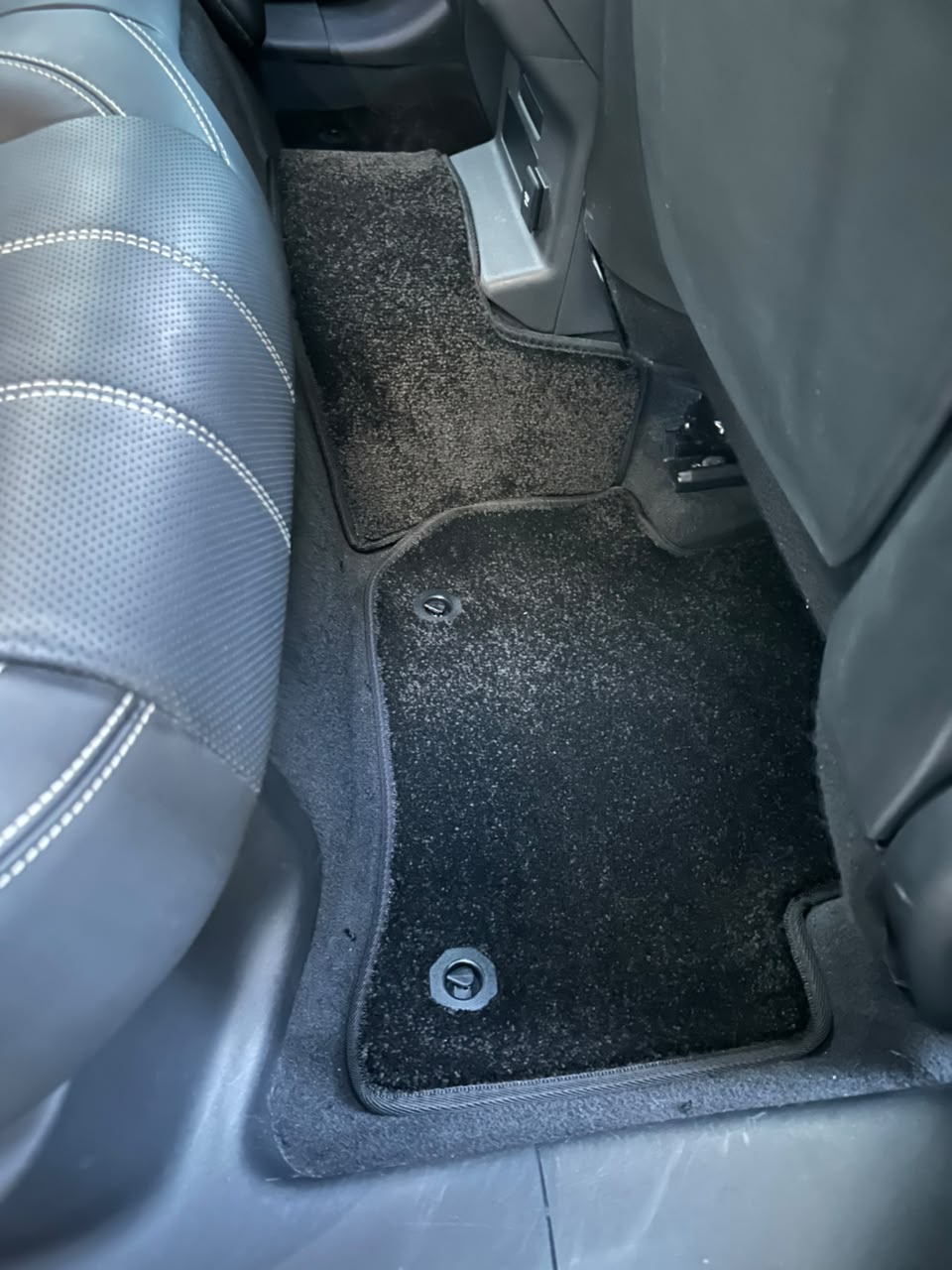 Range Rover Velar (L560, 2021) üçün Premium Kovrik – kiçik şəkil 4