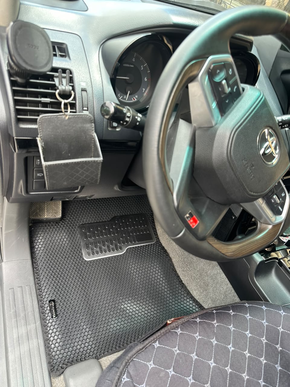 Toyota Land Cruiser Prado (J150, 2012) üçün Premium Rezin Ayaqaltı – kiçik şəkil 5