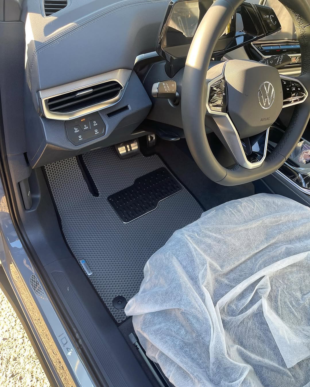 Volkswagen ID.6 | EVA Ayaqaltı  Polşa İstehsalı – kiçik şəkil 3
