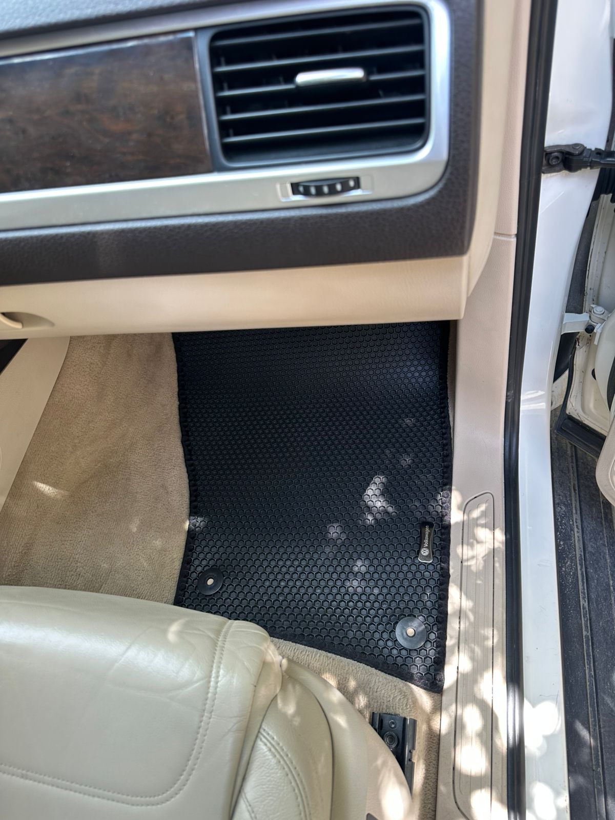 Volkswagen Touareg (2002-2010) üçün Premium Rezin Ayaqaltı – kiçik şəkil 4